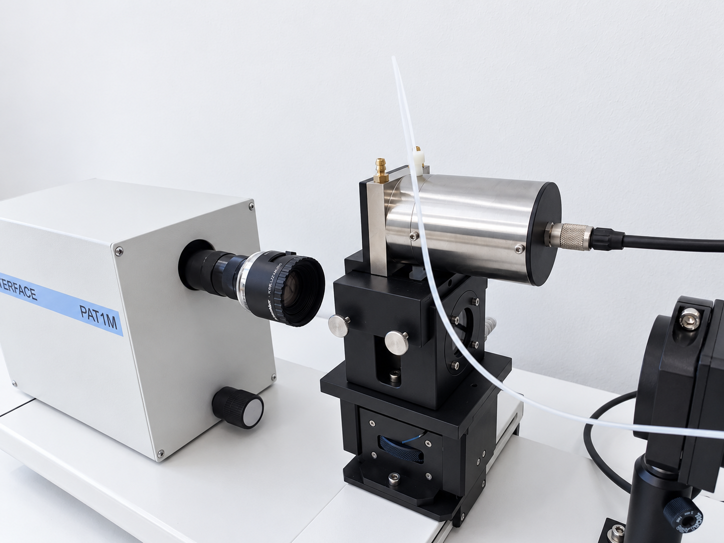 Direct capillary pressure measurement